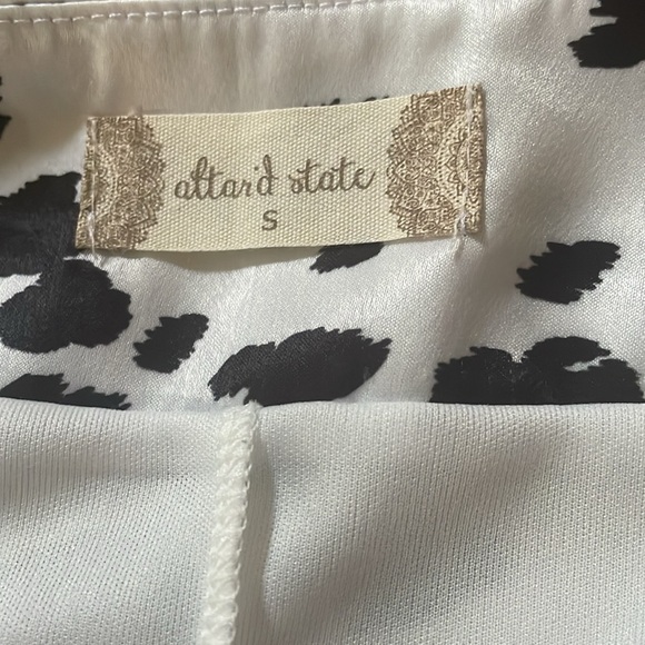 Altr’d State Mini Skirt Size Small - Picture 2 of 2